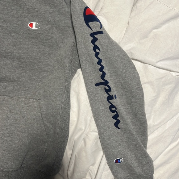 CHAMPION - Grey Hoodie - Picture 2 of 3
